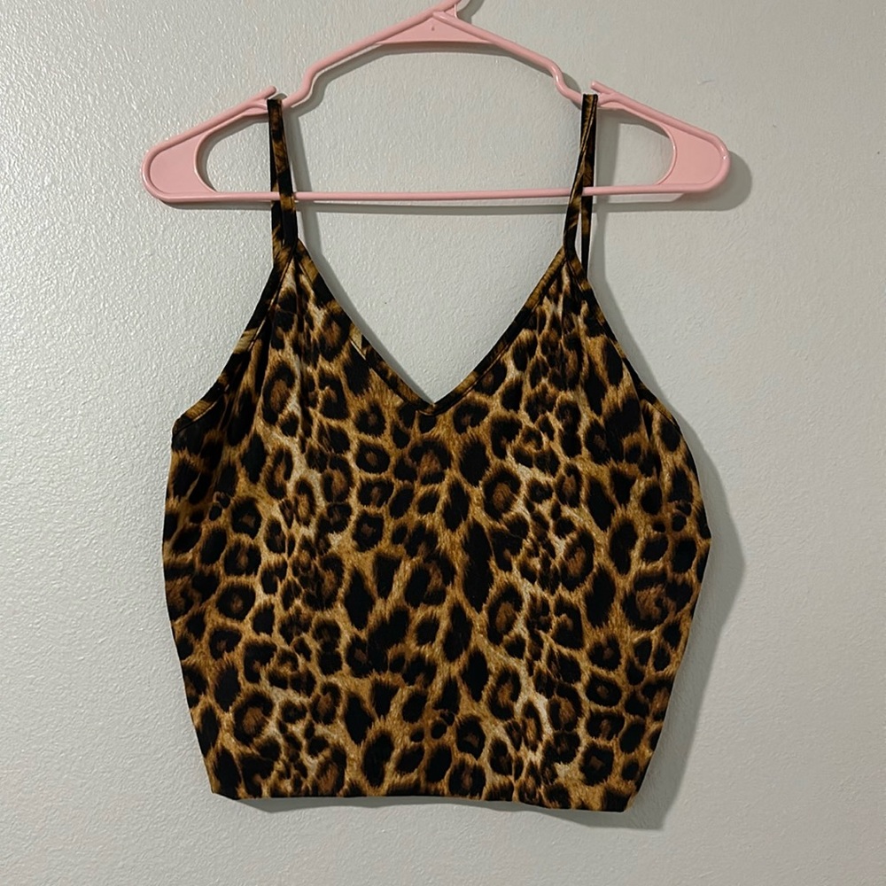 Leopard crop top